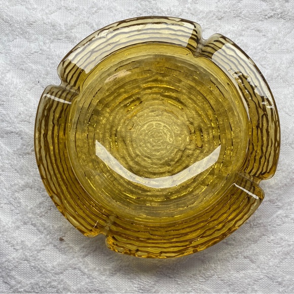 Anchor Hocking Soreno Ashtray Amber Gold Ribbed Glass MCM Vintage 6-1/4 Inch - Picture 4 of 10